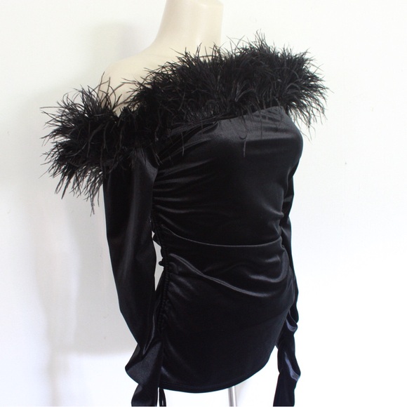 Mistress Rocks Magic Velvet Asymmetric Black Top - Picture 4 of 7